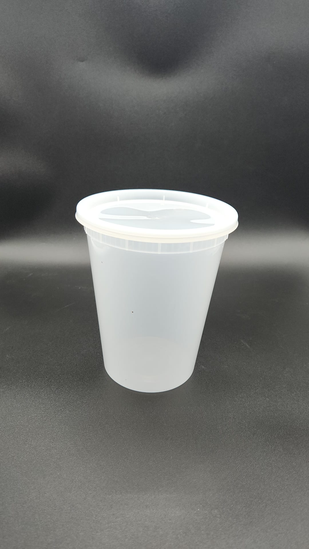 DELI CONTAINER WITH LIDS -240 sets